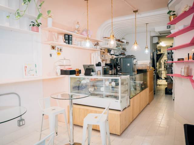 The Pastry Box by Bert Vulcain