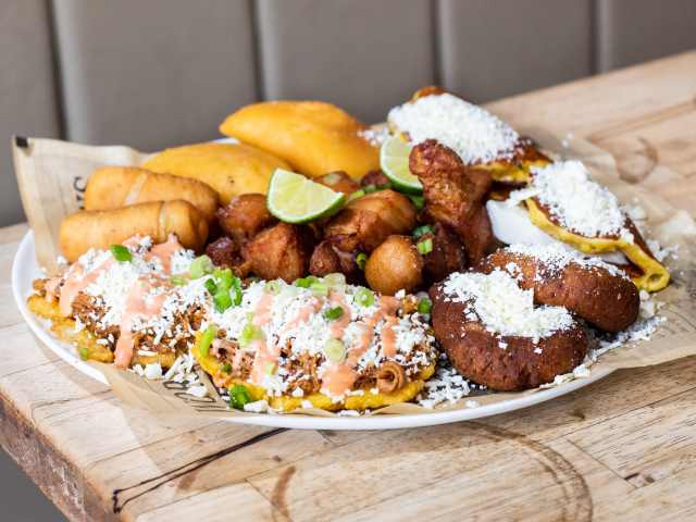 7tyone Restaurant & Coffee Bar by Cleveland Jennings / @eatthecanvasllc