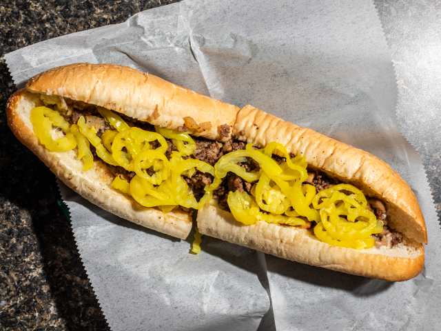 A Little Bit of Philly by CLEVELAND JENNINGS / @EATTHECANVASLLC