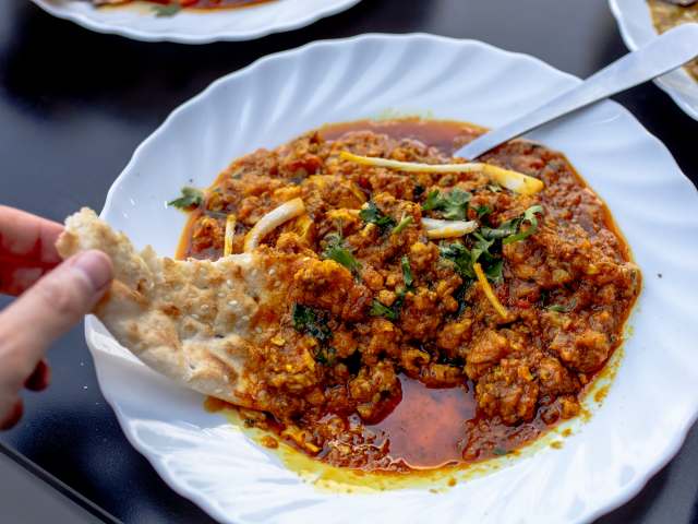 Al-Madina by Tajda Ferko