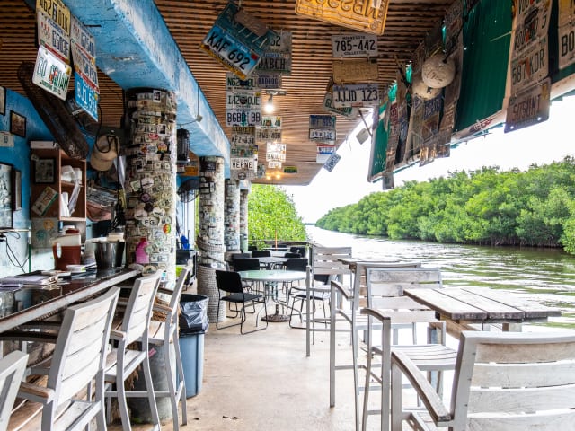 Alabama Jacks by CLEVELAND JENNINGS / @EATTHECANVASLLC