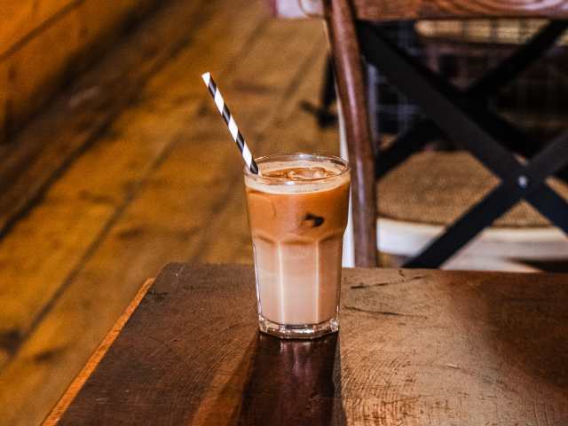 Artisan Coffee School by Aleksandra Boruch