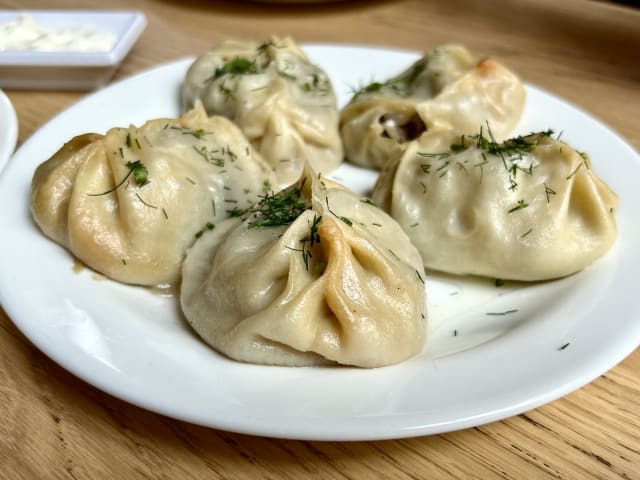 Arzan Cafe by John Ringor