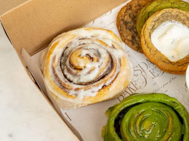 BadAshBakes by Kim Fox