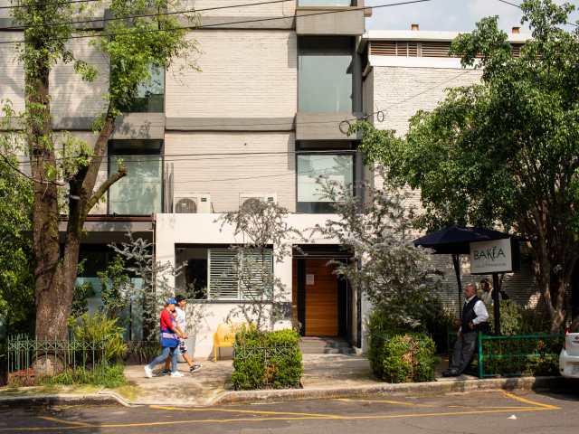 Bakéa by Andrew Reiner