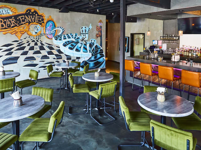 Bar Envie by Oscar Zagal