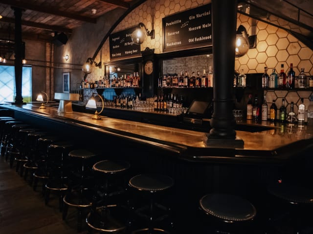 Power House Bar by Chloe Jayne Bell @chloejaynebell