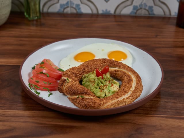 Miriam by Luis Chaves