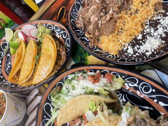 El Rey Rosticeria y Restaurante by @TheInfatuation