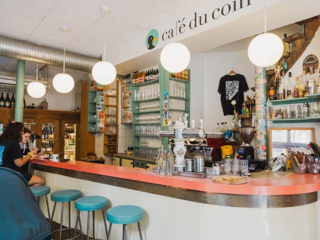 Café du coin by Ilya Kagan