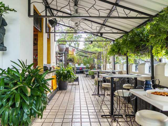 Casita Miramar by Robert Alvarez