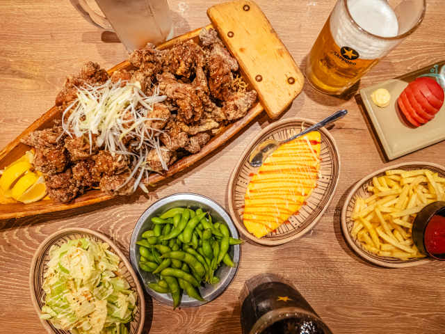 Chibachan Shibuya Store by Julio Koshiishi