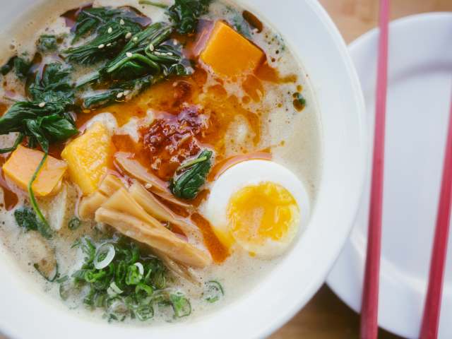 Alta Calidad by Noah Devereaux