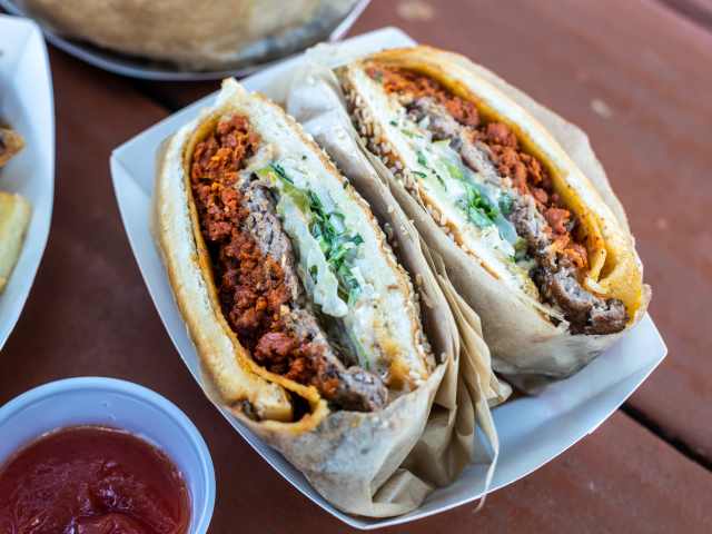 Cuantas Hamburguesas by Richard Casteel