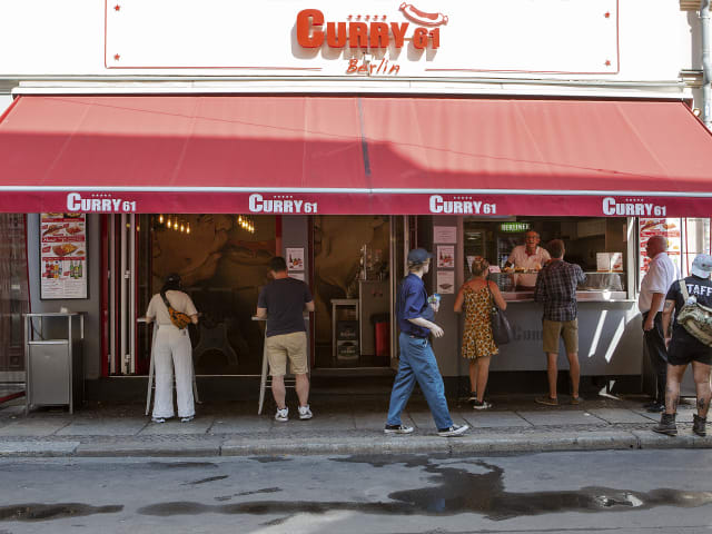 Curry 61 by Zoe Spawton