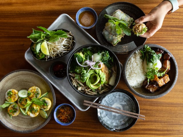 Do Chay by Mark Yuen