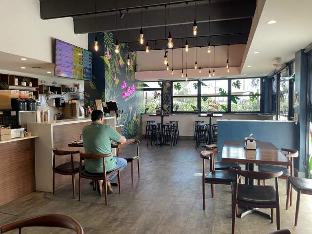 Dos Croquetas by Virginia Otazo