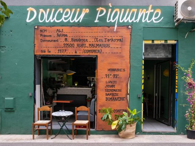 Douceur Piquante by Annie Etheridge