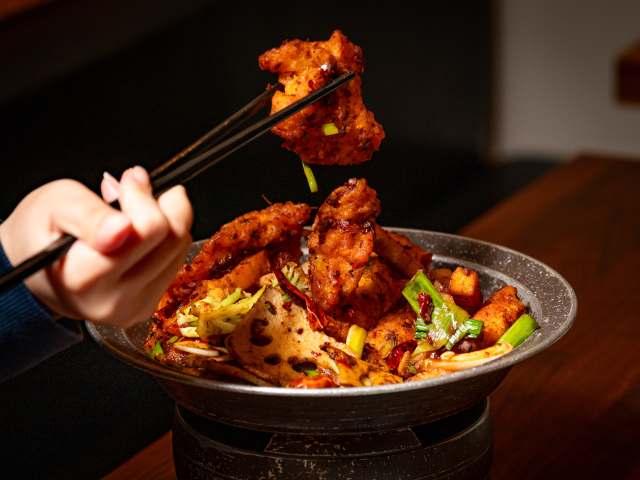 EMei 峨嵋 by Nicole Guglielmo