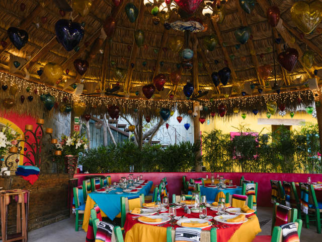 Edith's Restaurante by Alicia Vera