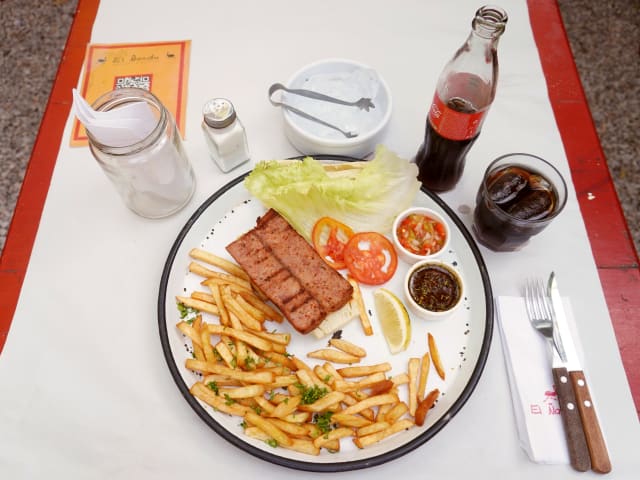 El Nandú Restaurant by Martín Chavesta