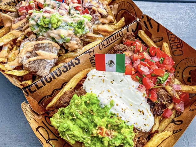 Buena Papa Fry Bar by Courtesy of Buena Papa Fry Bar