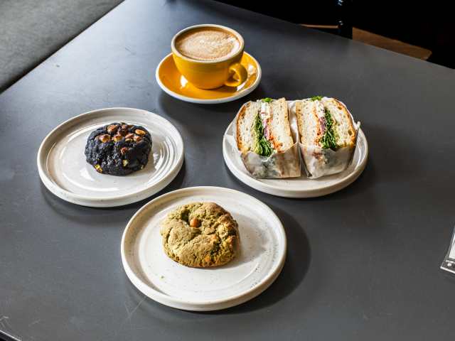 Fantail - Islington by Aleksandra Boruch