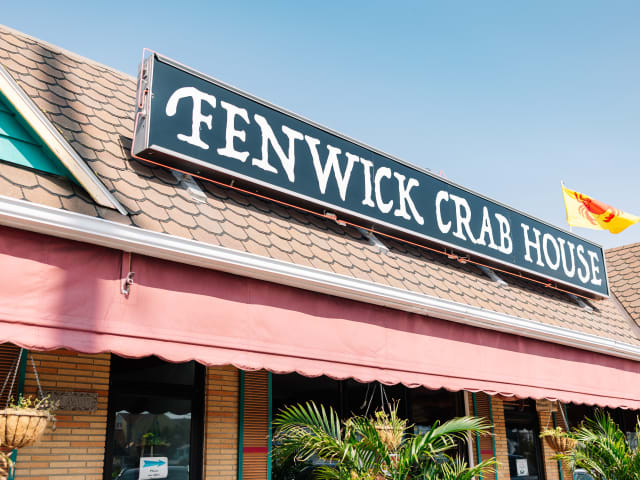 Fenwick Crab House by Becca Mathias