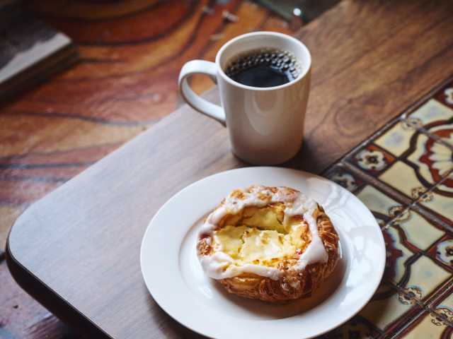 Flora Café by Cory Fontenot