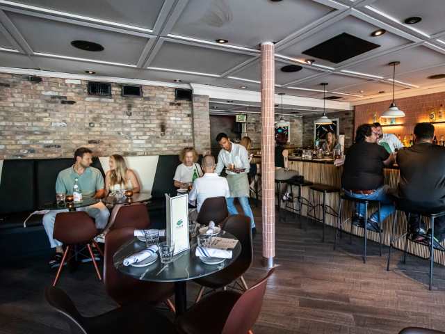 Fluke Martini & Crudo Bar by Cleveland Jennings / @eatthecanvasllc