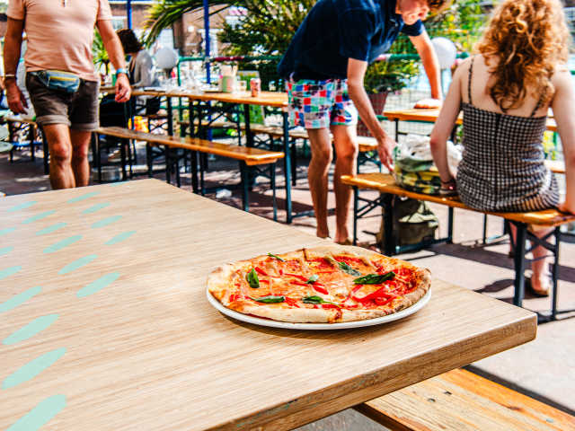 Four Hundred Rabbits: Pizza Restaurant Herne Hill by Aleksandra Boruch