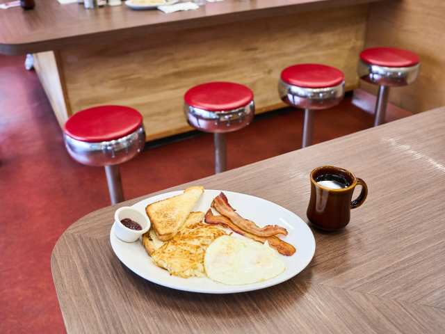 Fuller's Coffee Shop by Sarah Yeoman