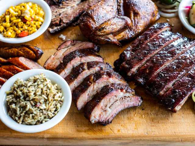 Gatlin's BBQ by Richard Casteel