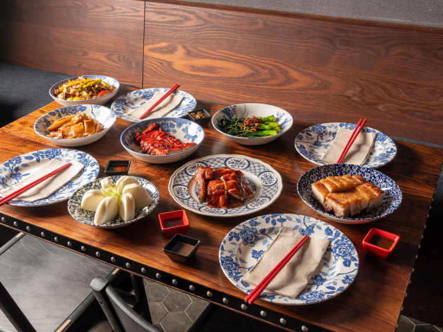 Go Duck Yourself 去你鸭的 by Carly Hackbarth