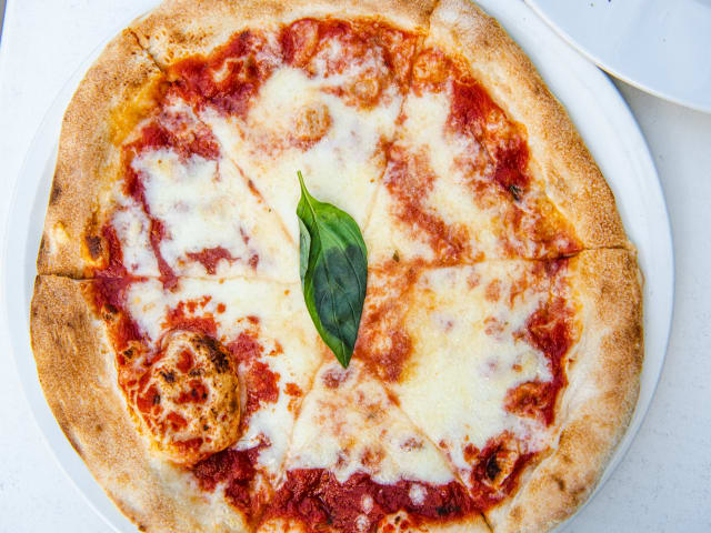 Gola Restaurant & Market by Aleksandra Boruch