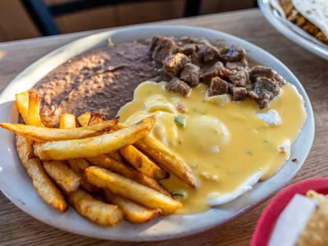 Habanero Cafe by Richard Casteel