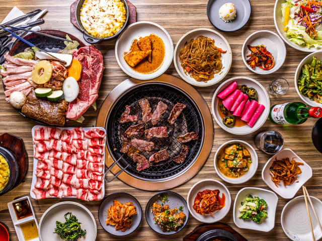 Handam BBQ by Richard Casteel