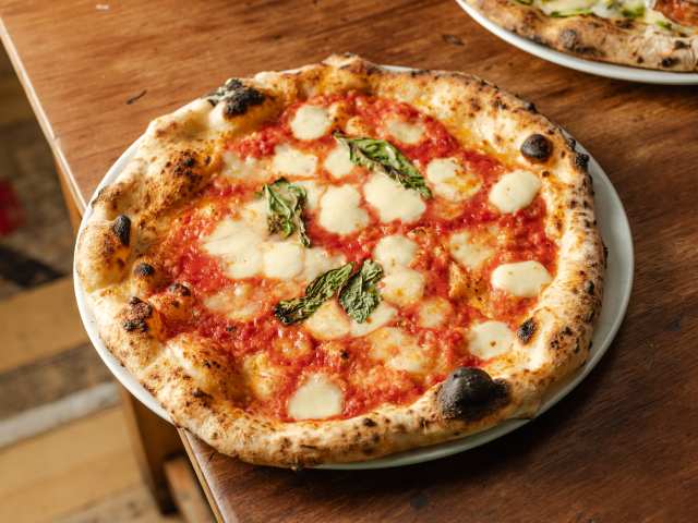 Honest Crust Sourdough Pizza by Tajda Ferko