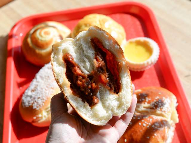 Hong Kong Bakery by Candy Hom