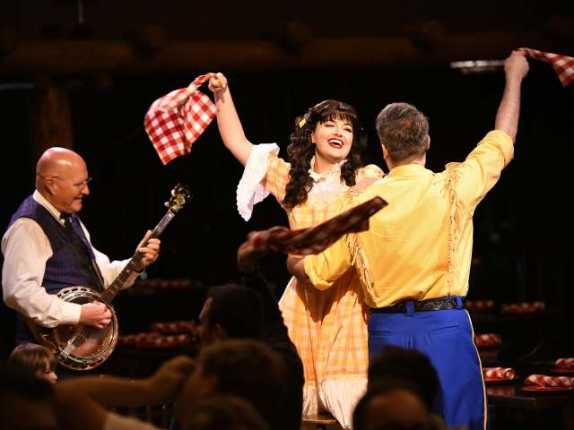 Hoop-Dee-Doo Musical Revue by Mark Ashman ©Disney