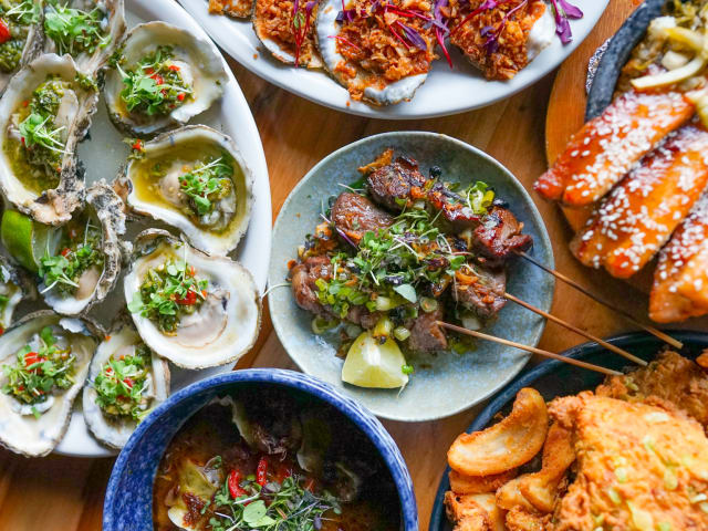 Xin Chào by Xin Chao