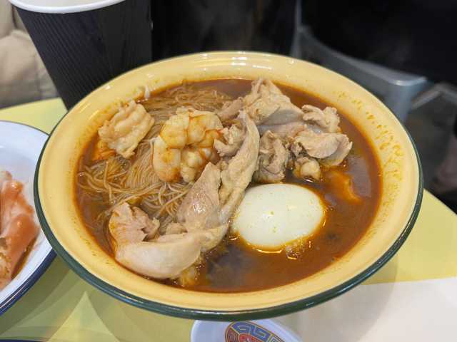 7 Floor Malaysia Tea Room by Rianne Shlebak