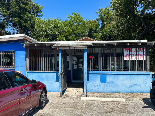 El Sunzal Restaurant by Nicolai McCrary