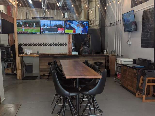 4 Stitch Brewing Company, Taproom and Kitchen by 4 Stitch Brewing Taproom & Kitchen