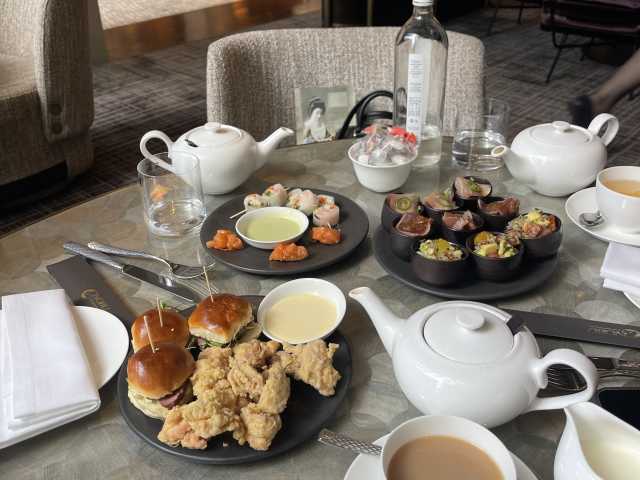 Nobu Bar and Terrace by Rianne Shlebak