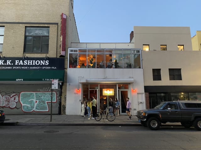 Twins Lounge by Nikko Duren