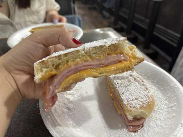 Cafetería Mallorca by Mariana Trabanino