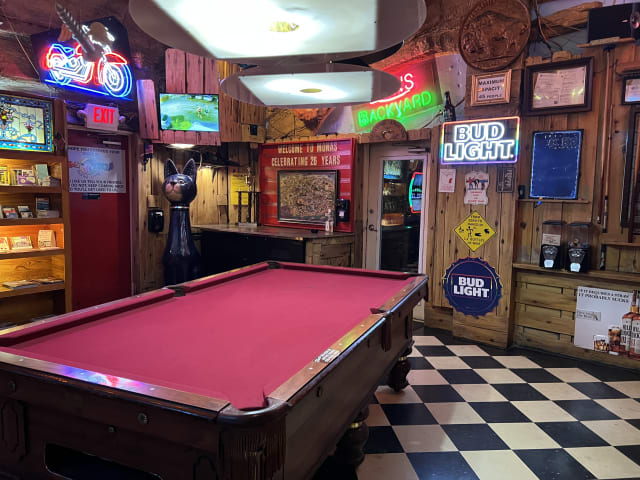 Mona's by Ryan Pfeffer