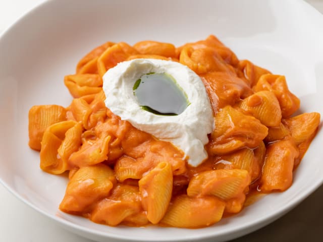 CENTO Pasta Bar by Jakob Layman