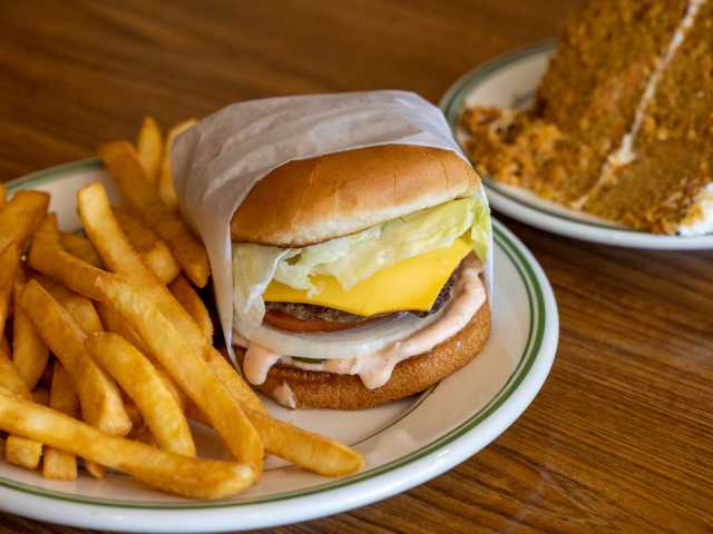 Pie 'n Burger by Jakob Layman